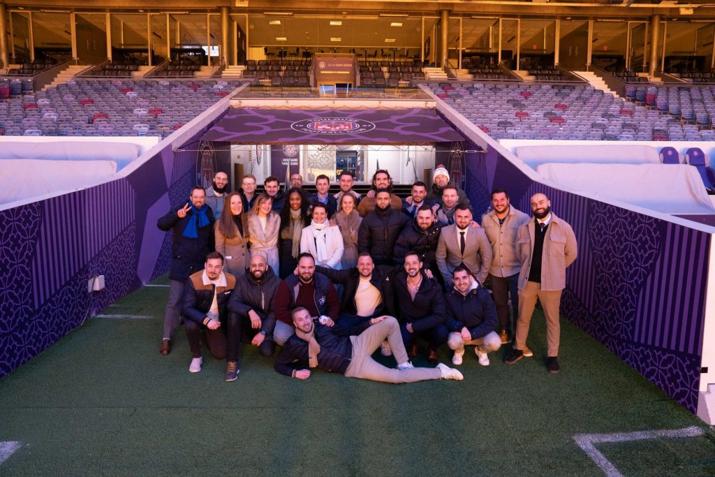 L'équipe de Flash Énergie au Stade du TFC lors du Séminaire Annuel